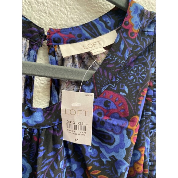 Ann Taylor Loft Paisley Ruffle Smocked Cold Shoulder Top Size Medium NWT - Picture 4 of 5